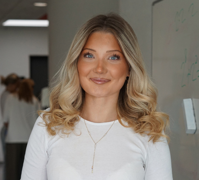 Web Melanie Bach Helgeson