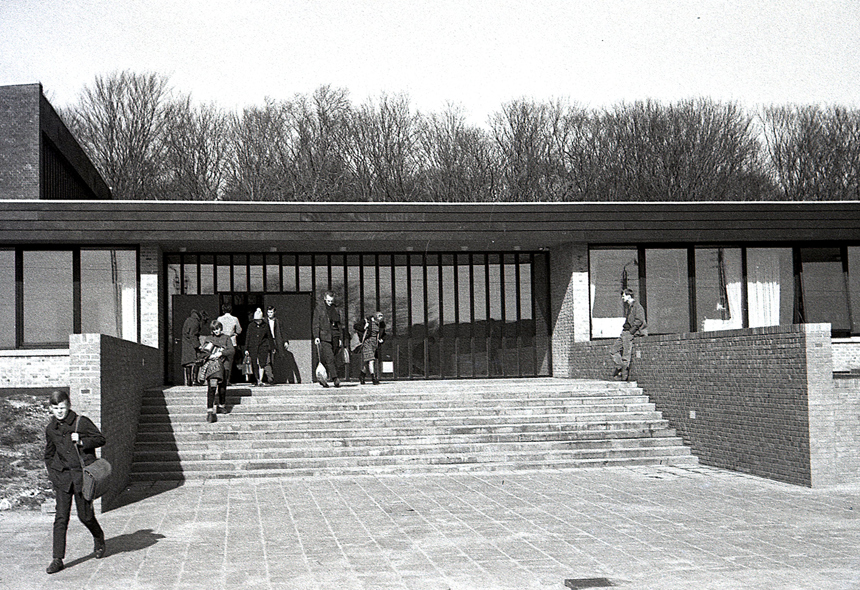 WEB 1966 160 HG Indgangens Hovedtrappe Ext Foto Hans Jørgen Boe