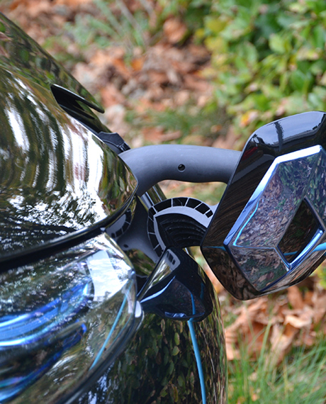 Grønt Gymnasium Elladestander